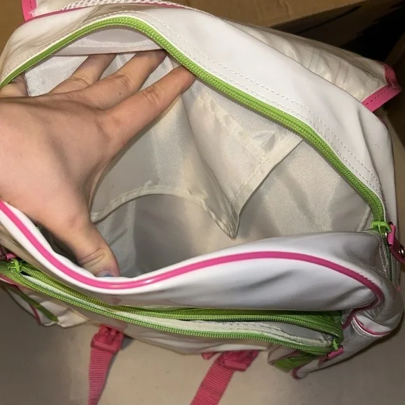 RARE PVC WHITE HELLO KITTY LARGE SPORTY BACKPACK LAS VEGAS - Picture 11 of 14